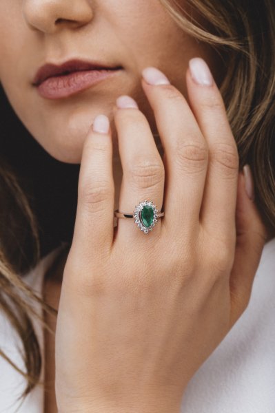 DAMLA ZÜMRÜT YÜZÜK